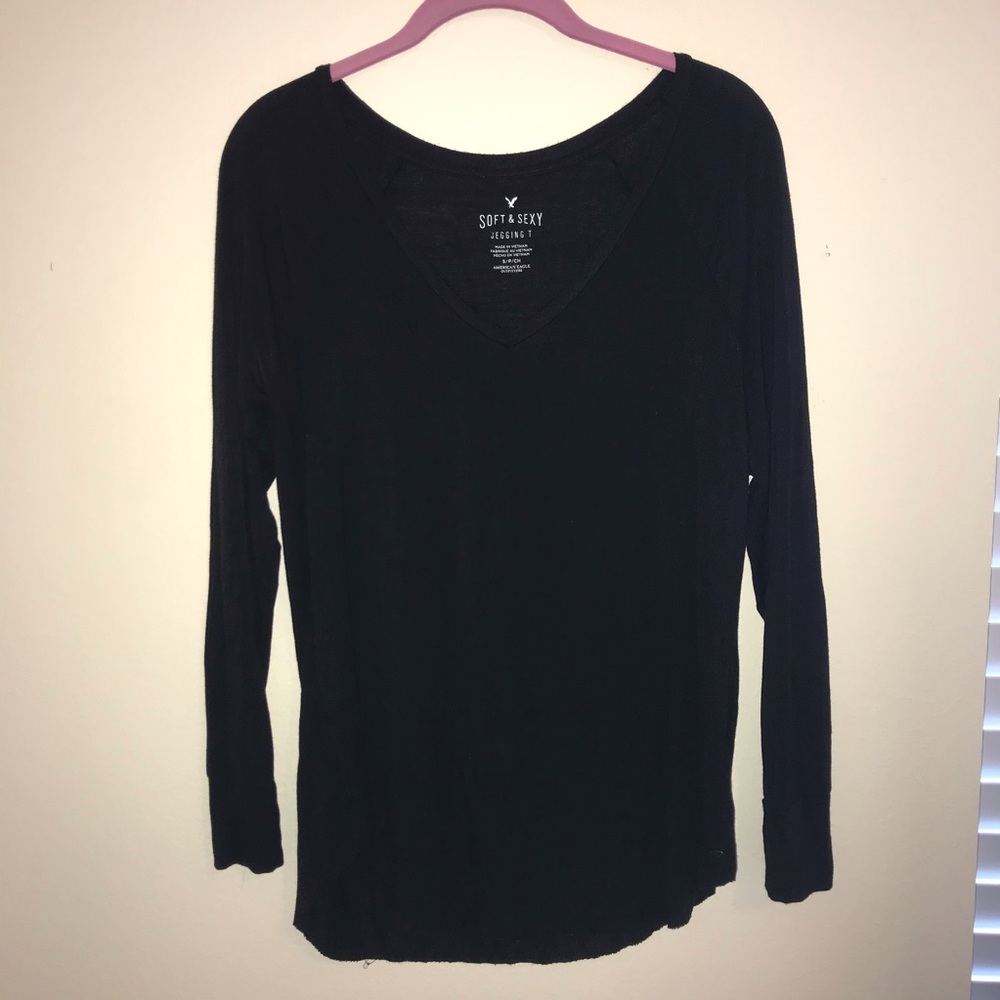 Aerie black long sleeve v-neck